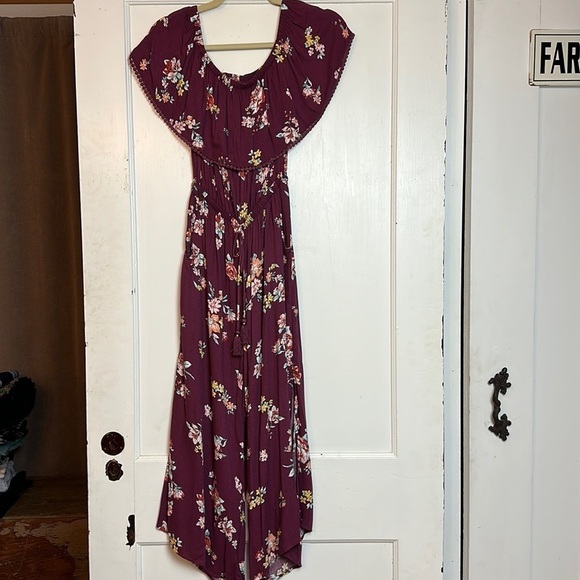 Xhilaration floral wide leg romper with a back cutout - Picture 1 of 10